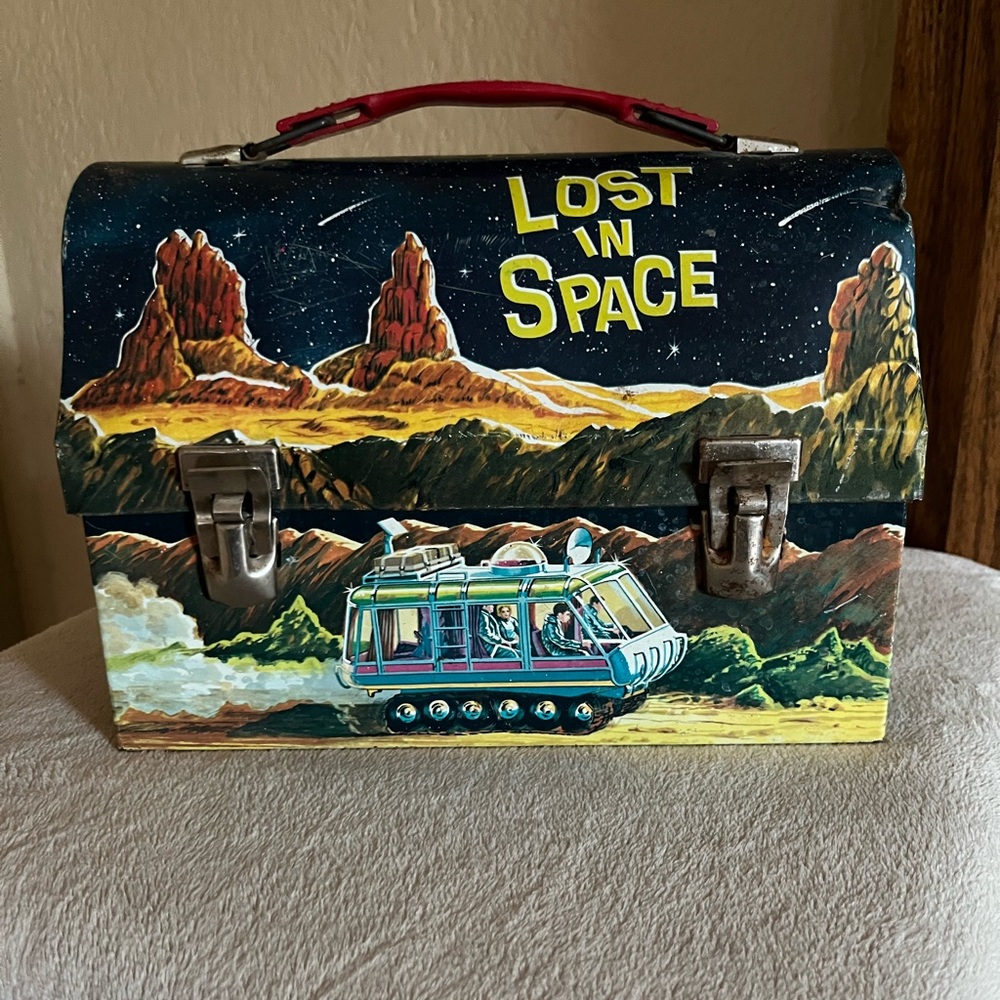 Vintage 1967 Lost In Space lunchbox.